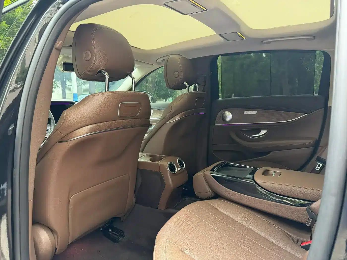 2017 Mercedes-Benz E-Class E 300 L Luxury — миниатюра 6