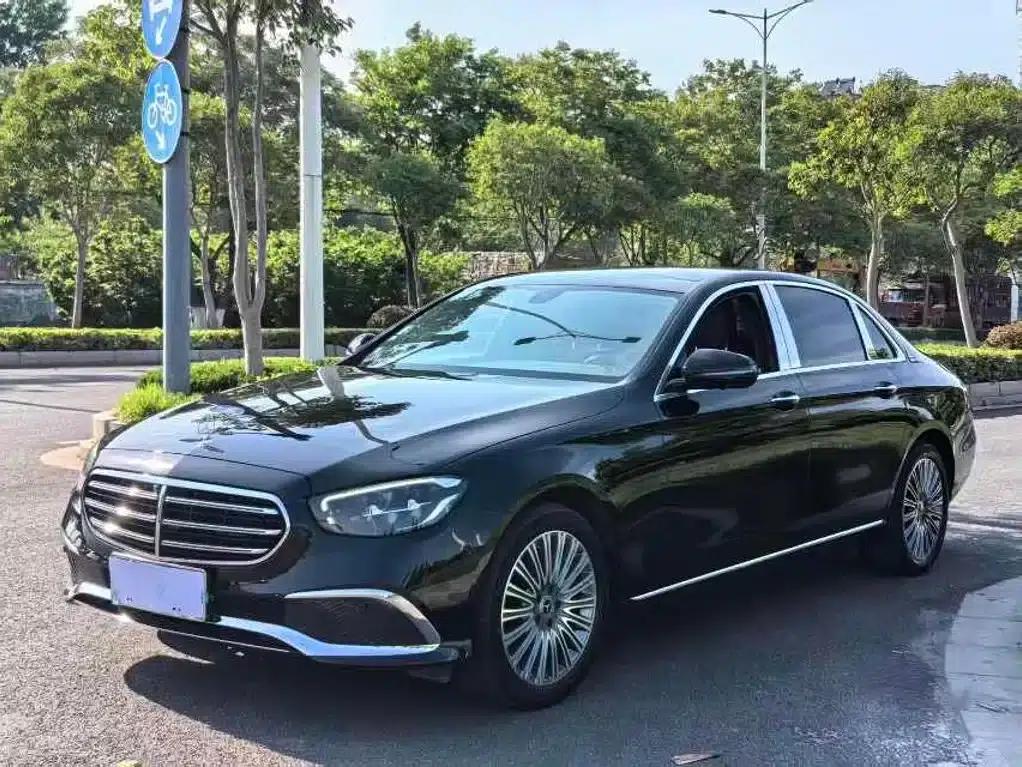 Mercedes-Benz E-Class 2023 E 300 L Fashion Edition — миниатюра 1