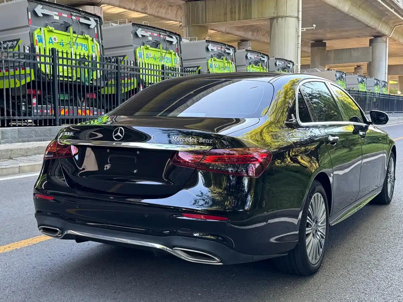 Mercedes-Benz E-Class 2023 E 300 L Sport Luxury — миниатюра 6