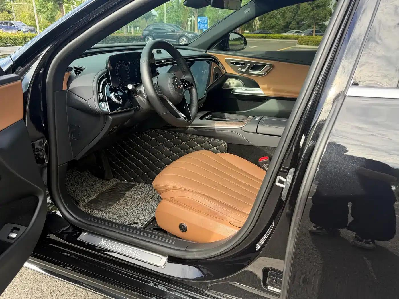 2025 Mercedes-Benz E-Class E 300 L Luxury — миниатюра 4