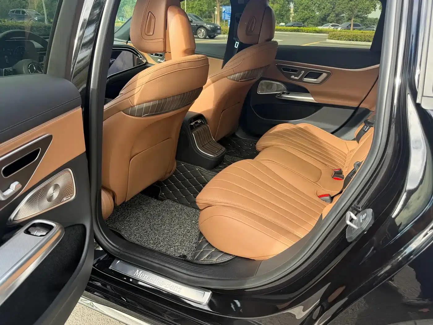 2025 Mercedes-Benz E-Class E 300 L Luxury — миниатюра 5