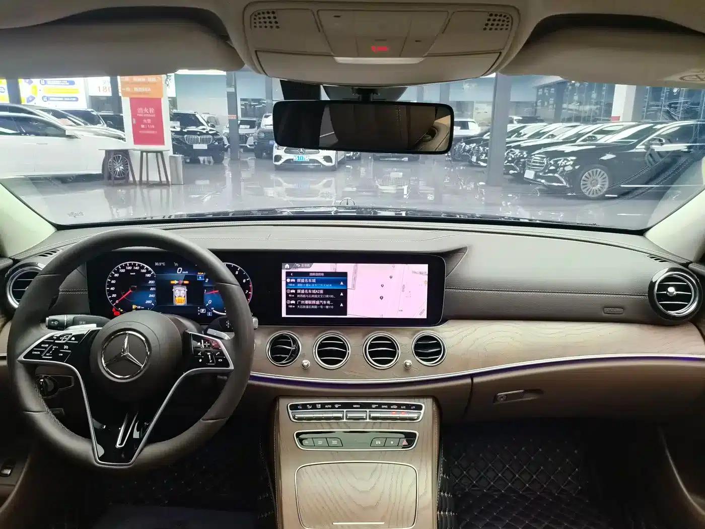 Mercedes-Benz E-Class 2023 Facelift E 300 L Fashion Model — миниатюра 7
