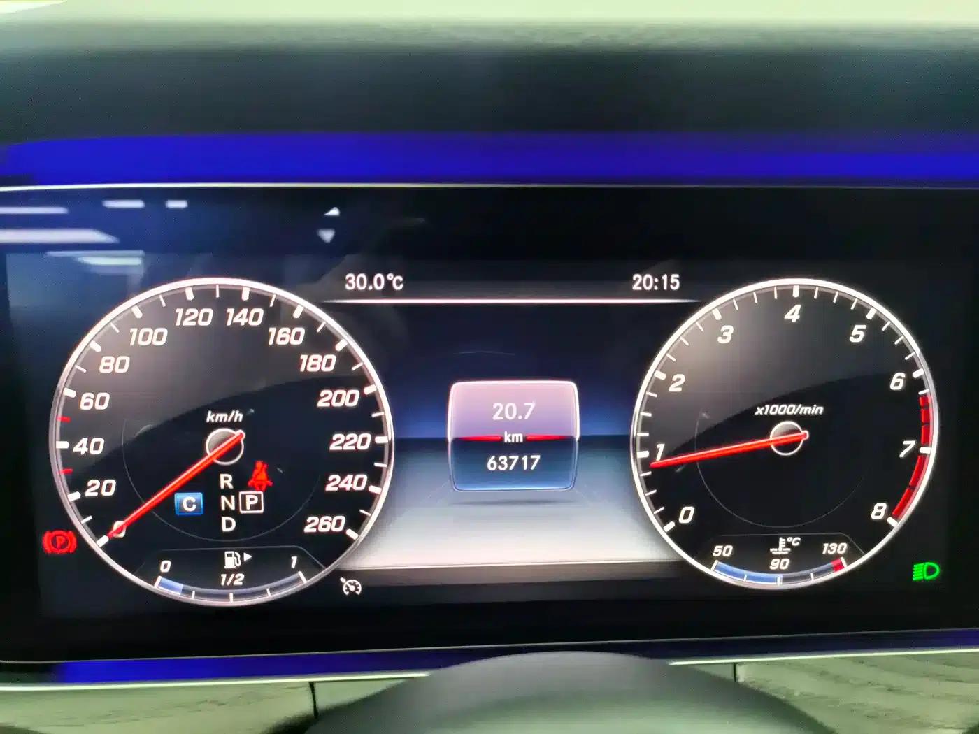 Mercedes-Benz E-Class 2020 Facelift E 300 L Sport Style — миниатюра 9