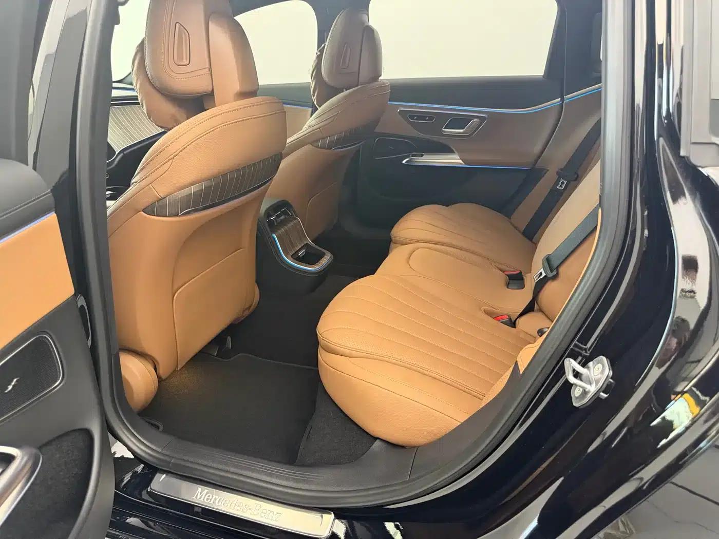 Mercedes-Benz E-Class 2024 E 300 L Fashion Edition — миниатюра 11
