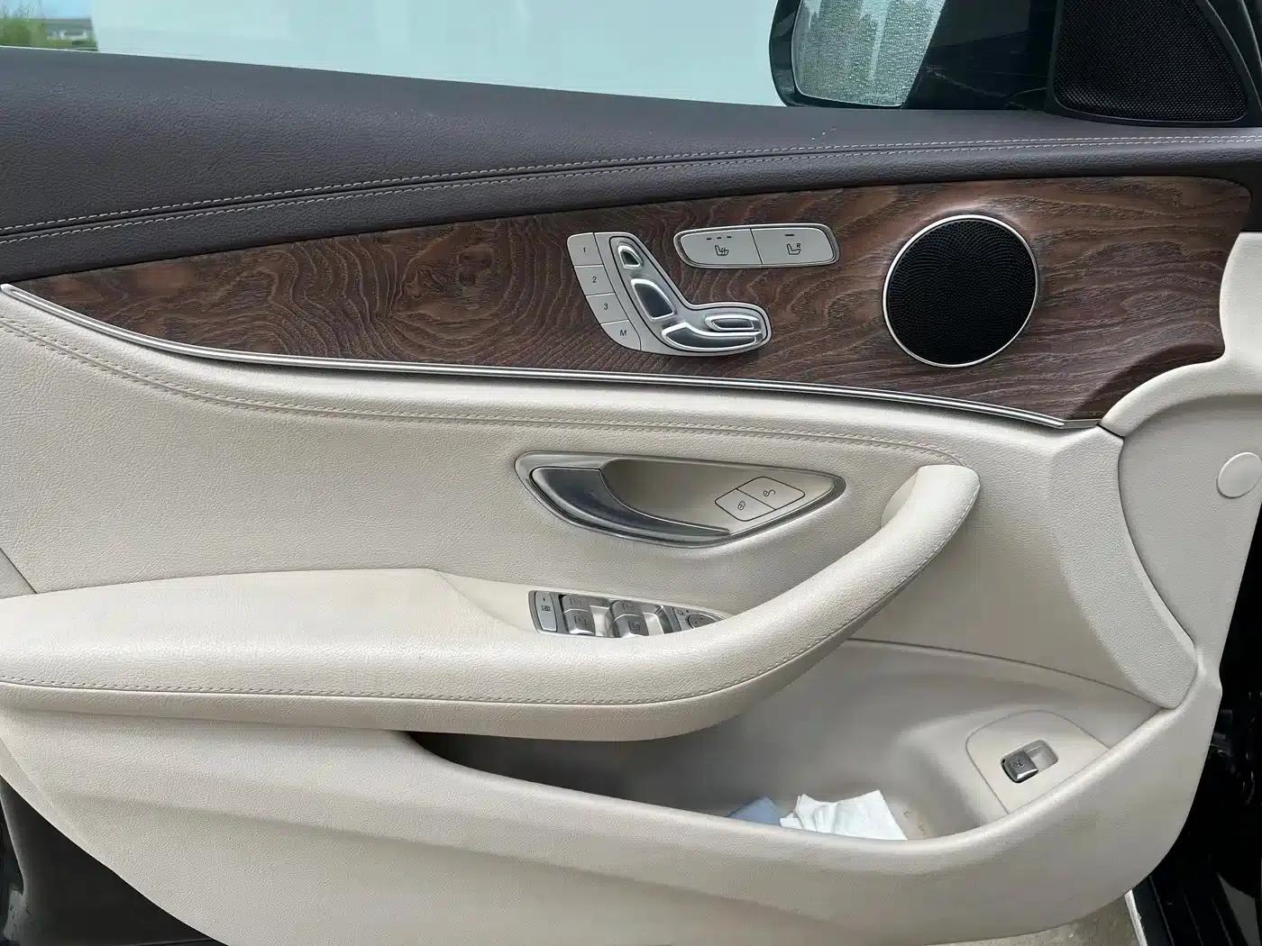 2017 Mercedes-Benz E-Class E 300 L Luxury — миниатюра 8