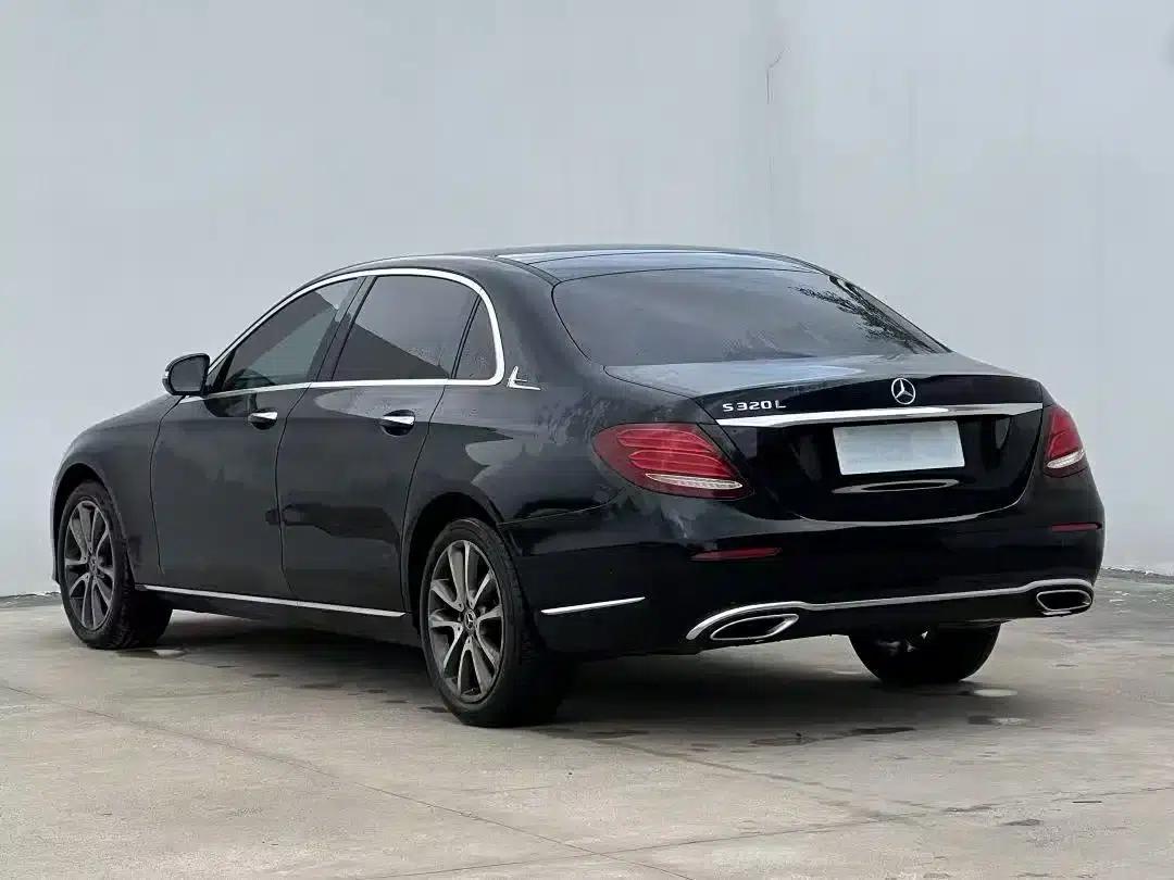 2017 Mercedes-Benz E-Class E 300 L Luxury — миниатюра 9