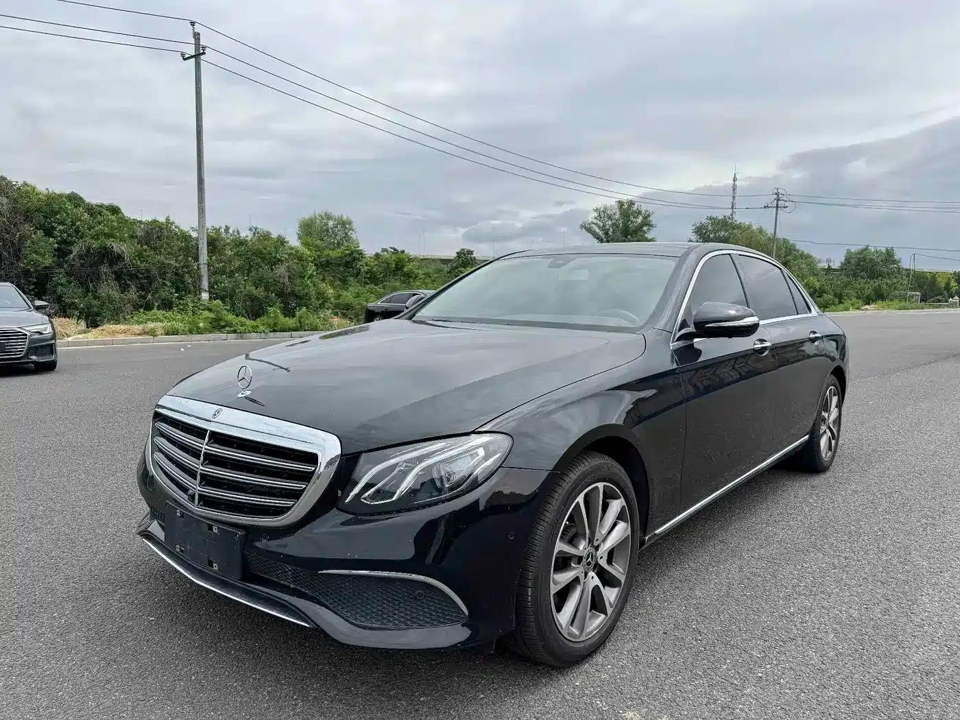 Mercedes-Benz E-Class 2019 Facelift E 300 L Luxury — миниатюра 1