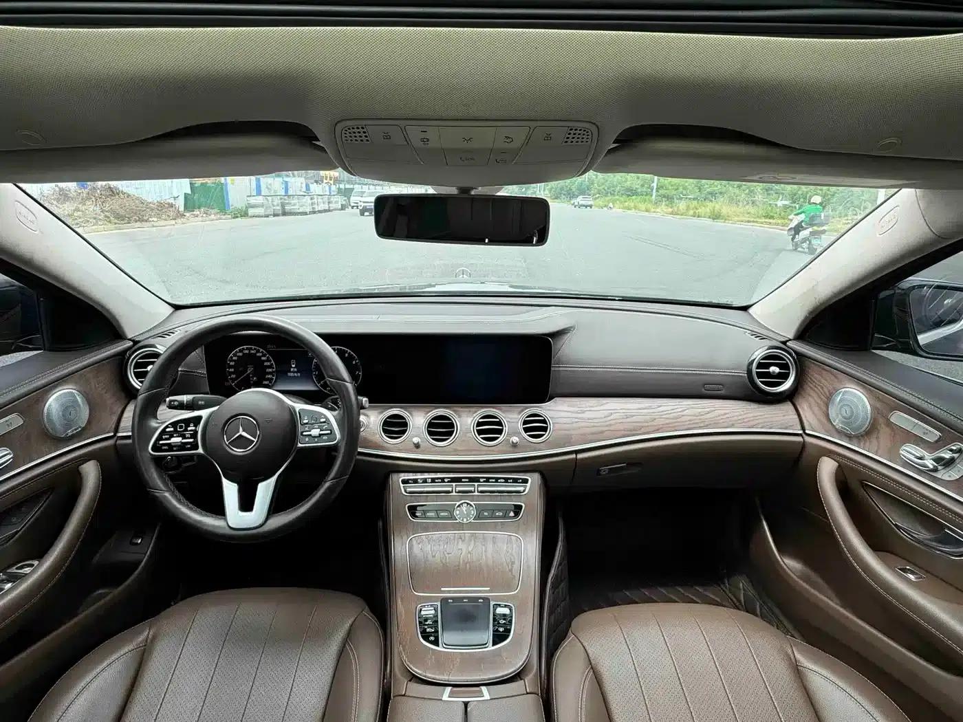 Mercedes-Benz E-Class 2019 Facelift E 300 L Luxury — миниатюра 5