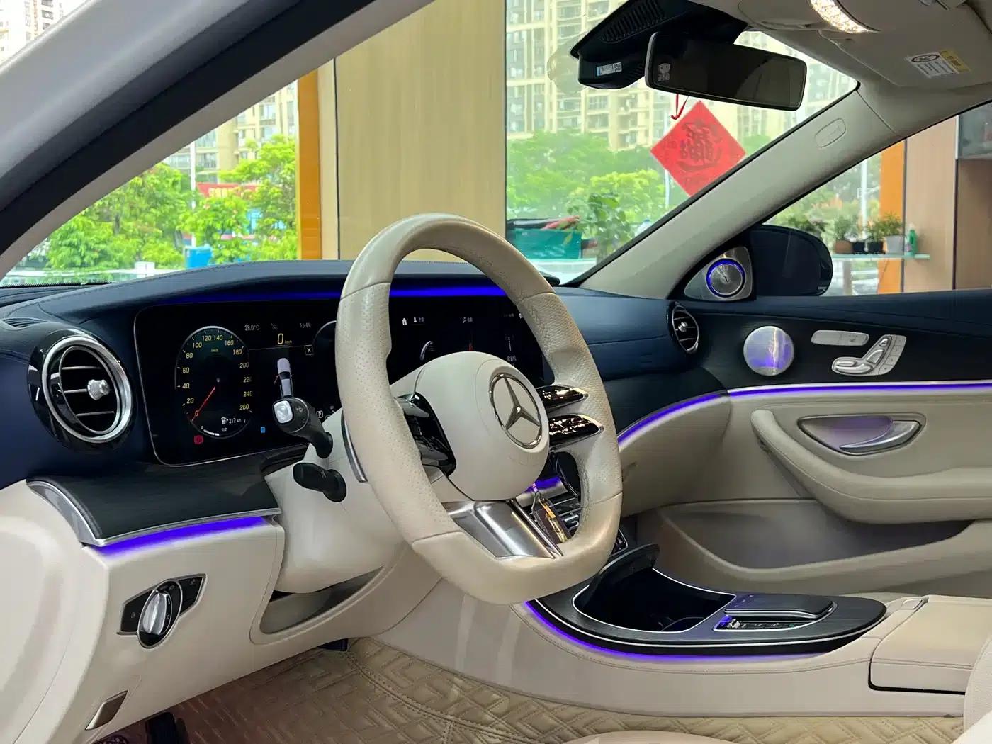 Mercedes-Benz E-Class 2021 E 300 L Fashion Edition — миниатюра 17