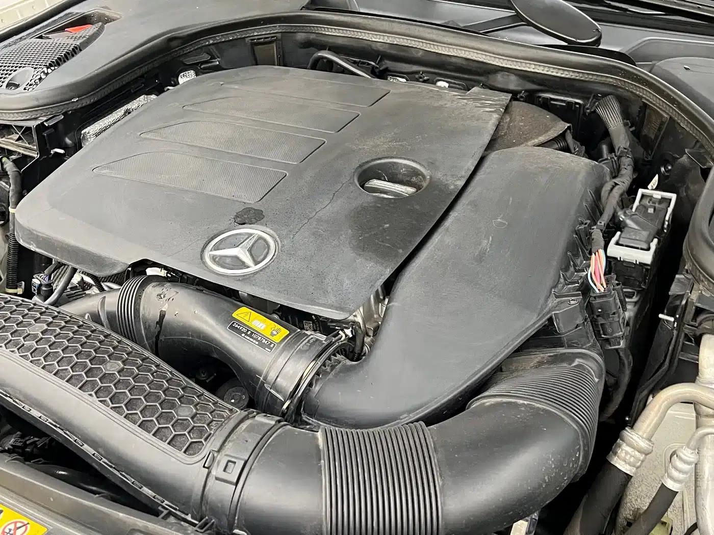 Mercedes-Benz E-Class 2021 E 300 L Fashion Edition — миниатюра 31
