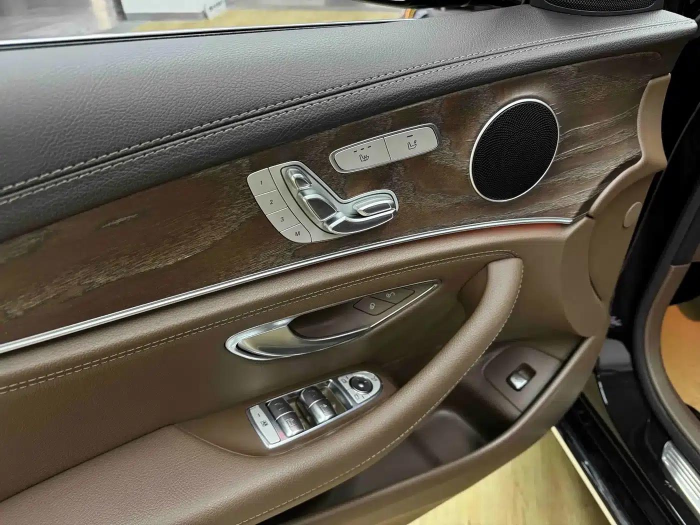 Mercedes-Benz E-Class 2021 E 300 L Fashion Edition — миниатюра 15