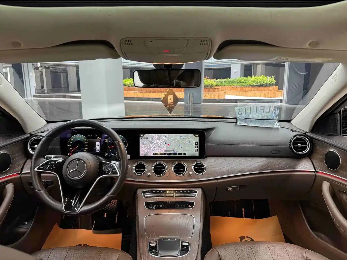 Mercedes-Benz E-Class 2021 E 300 L Fashion Edition — миниатюра 25