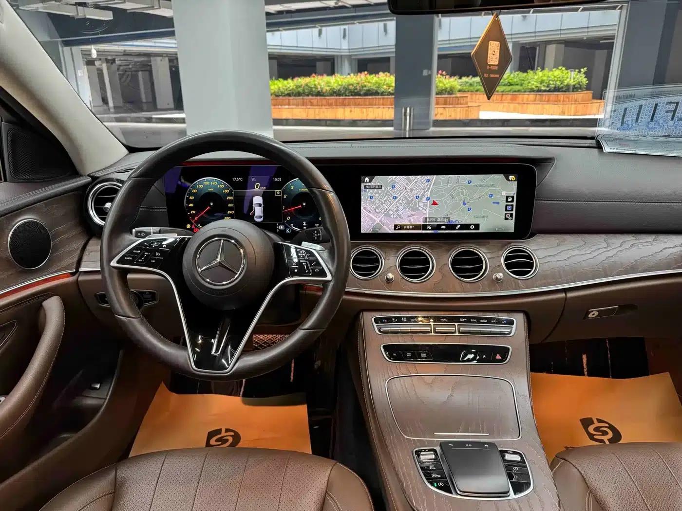 Mercedes-Benz E-Class 2021 E 300 L Fashion Edition — миниатюра 27