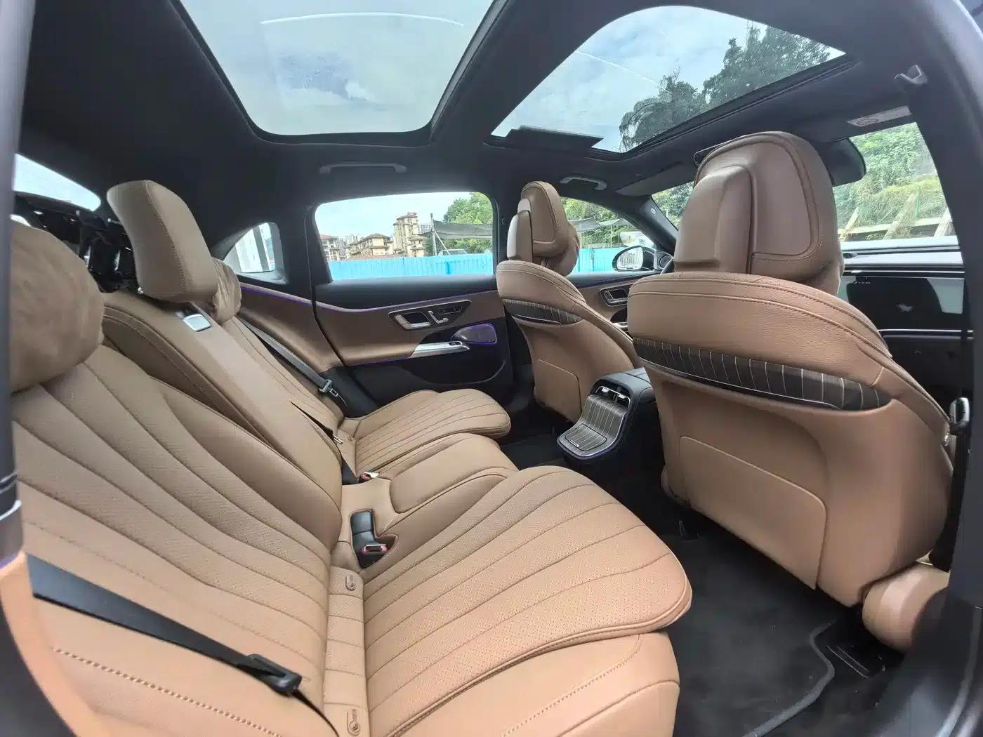 2026 Mercedes-Benz E-Class E 300 L Luxury — миниатюра 8