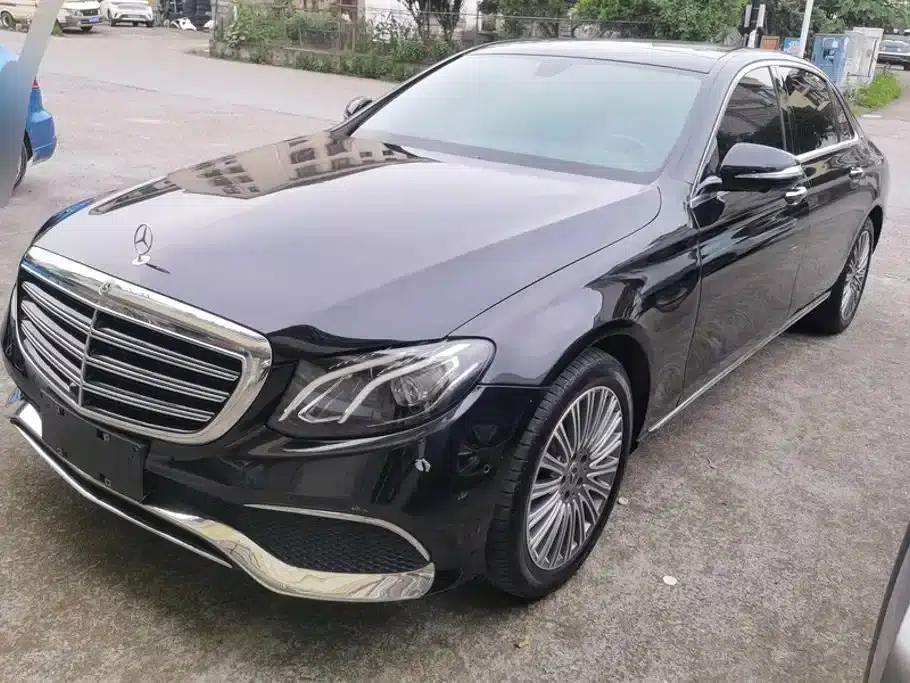 Mercedes-Benz E-Class 2020 E 300 L Fashion Edition — миниатюра 1