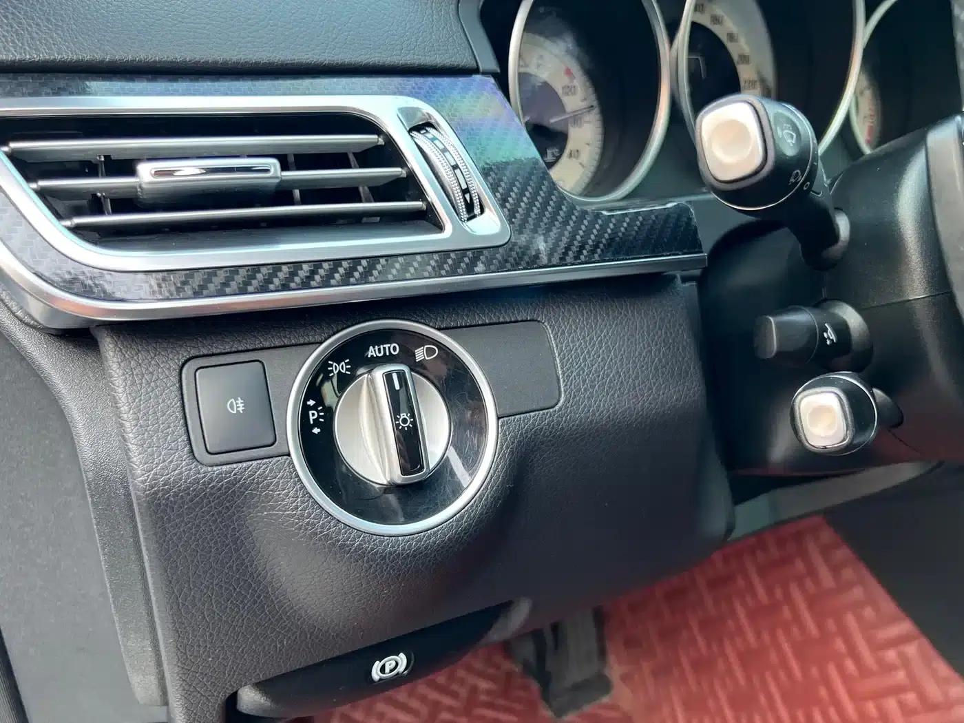2015 Mercedes-Benz E-Class E 260 L Sport — миниатюра 15