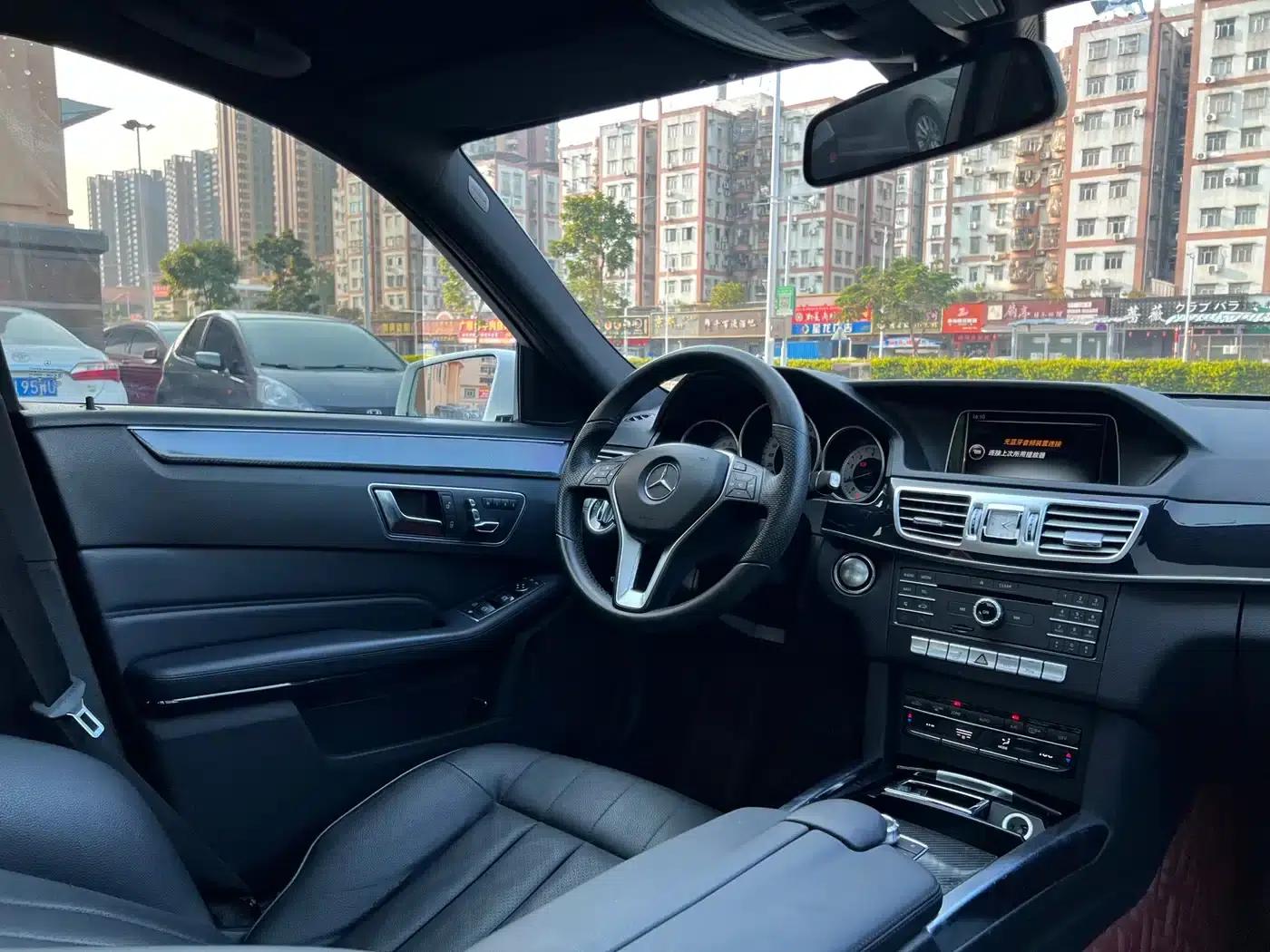 2015 Mercedes-Benz E-Class E 260 L Sport — миниатюра 24