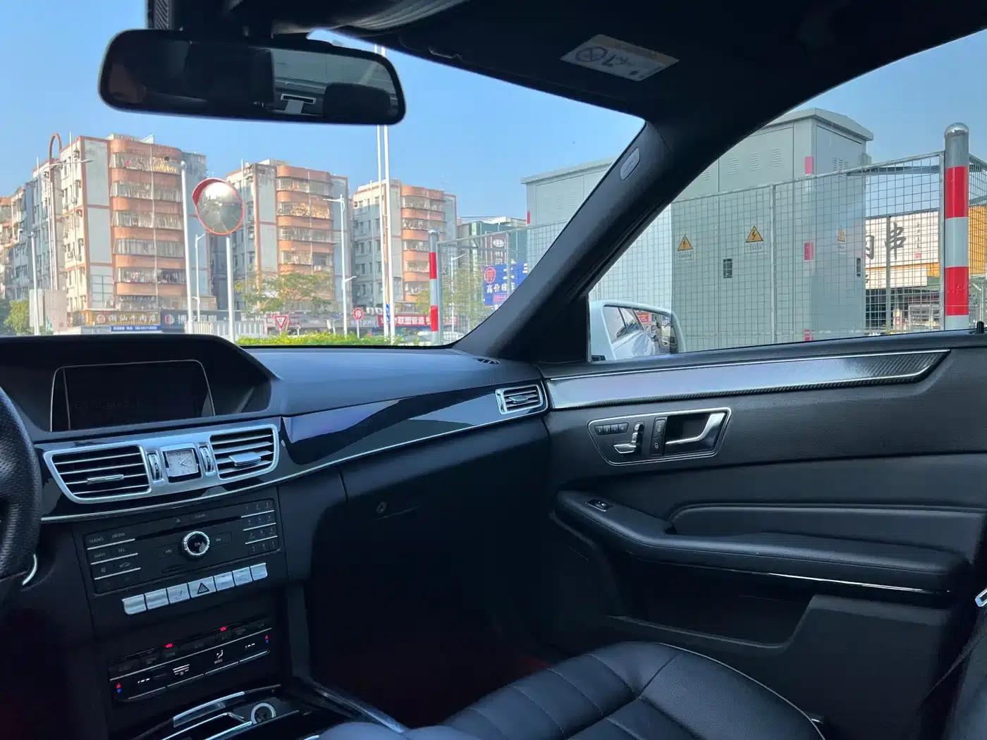2015 Mercedes-Benz E-Class E 260 L Sport — миниатюра 25