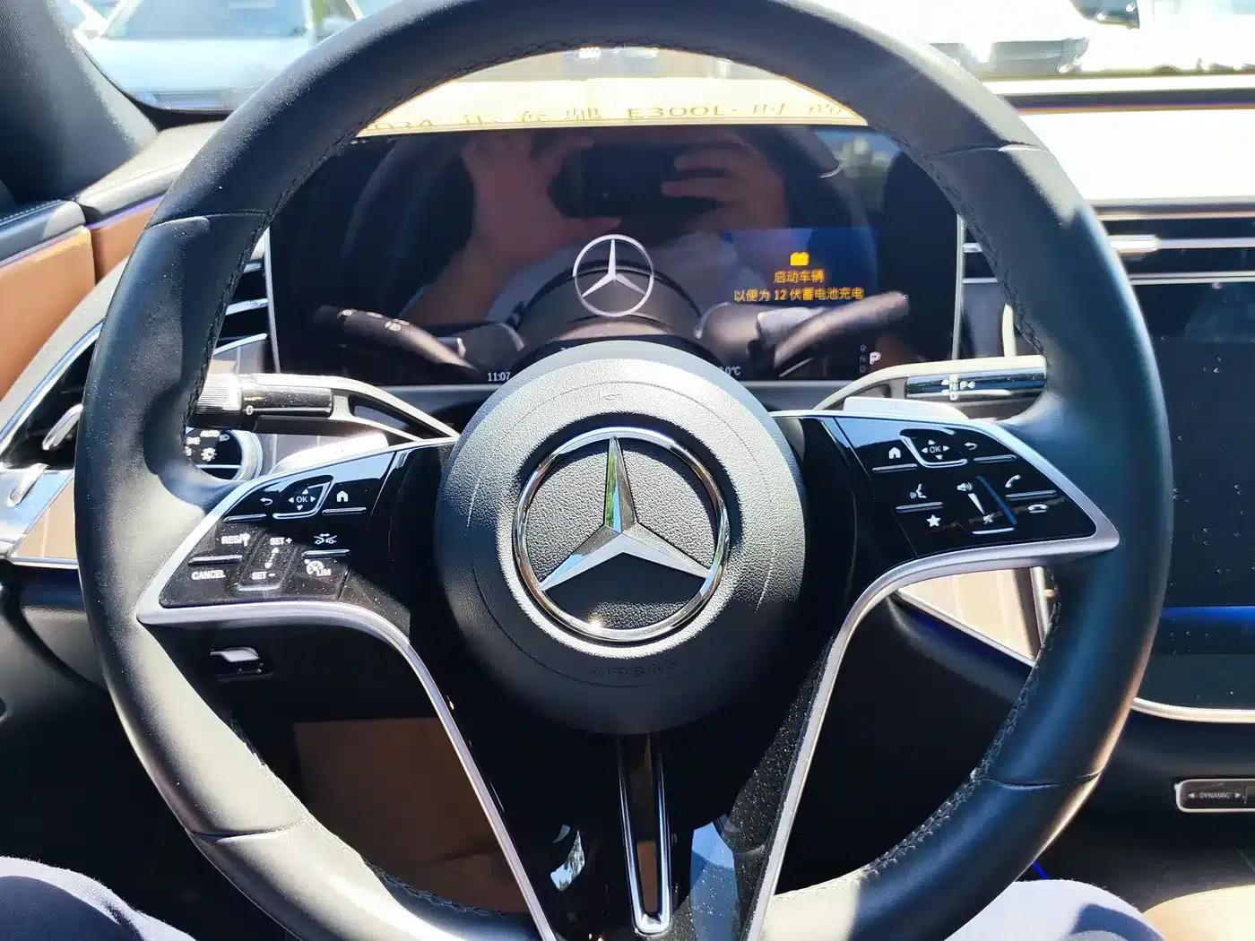 Mercedes-Benz E-Class 2024 Facelift E 300 L Fashion Model — миниатюра 11