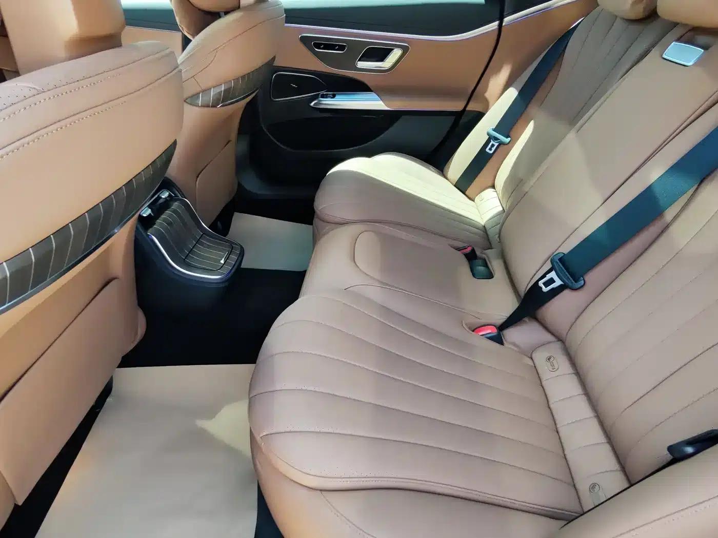Mercedes-Benz E-Class 2024 Facelift E 300 L Fashion Model — миниатюра 15
