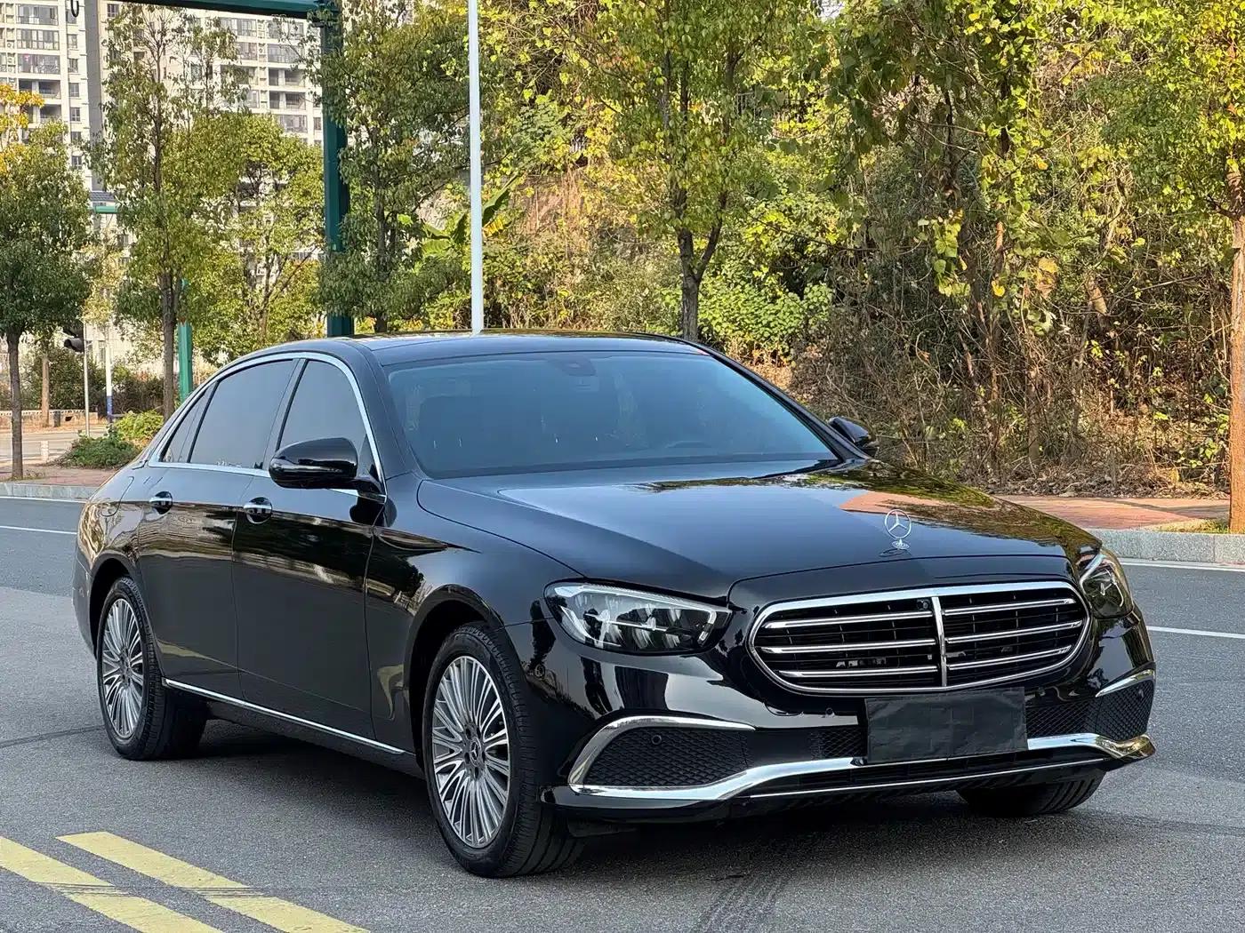 Mercedes-Benz E-Class 2022 E 300 L Fashion Edition — миниатюра 3