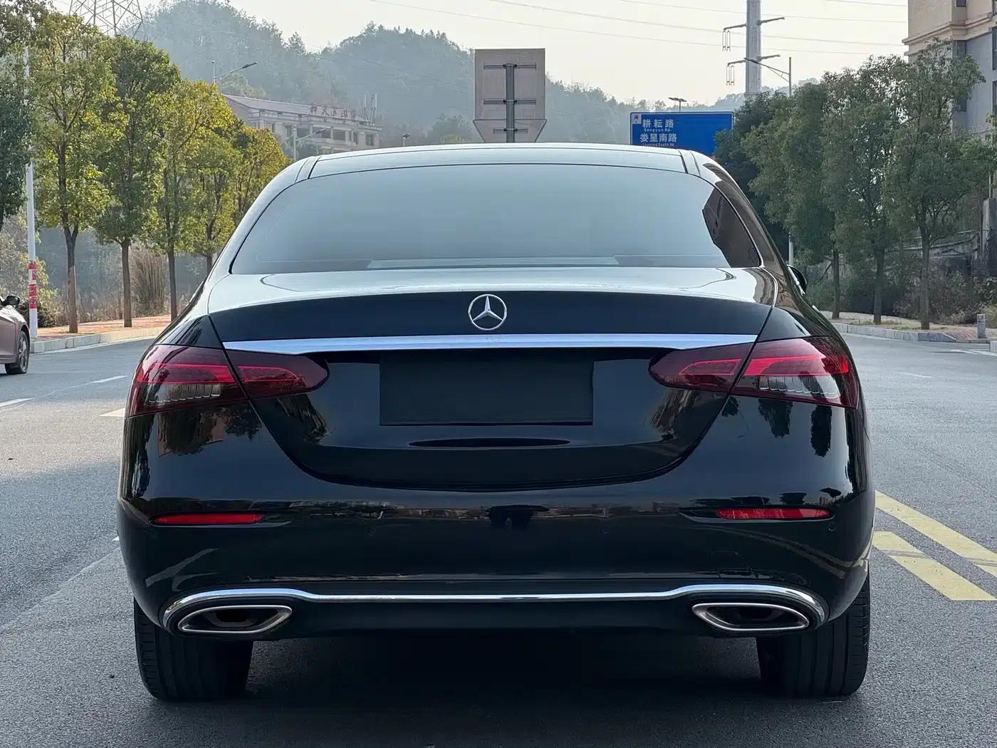 Mercedes-Benz E-Class 2022 E 300 L Fashion Edition — миниатюра 5