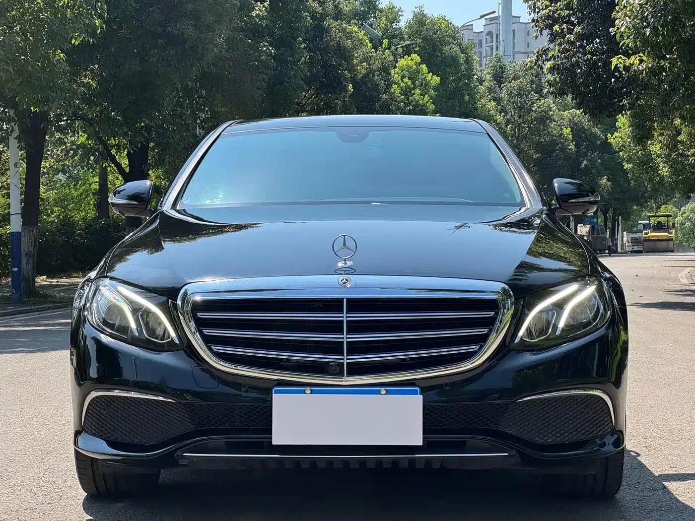 Mercedes-Benz E-Class 2019 Facelift E 300 L Fashion Model — миниатюра 2