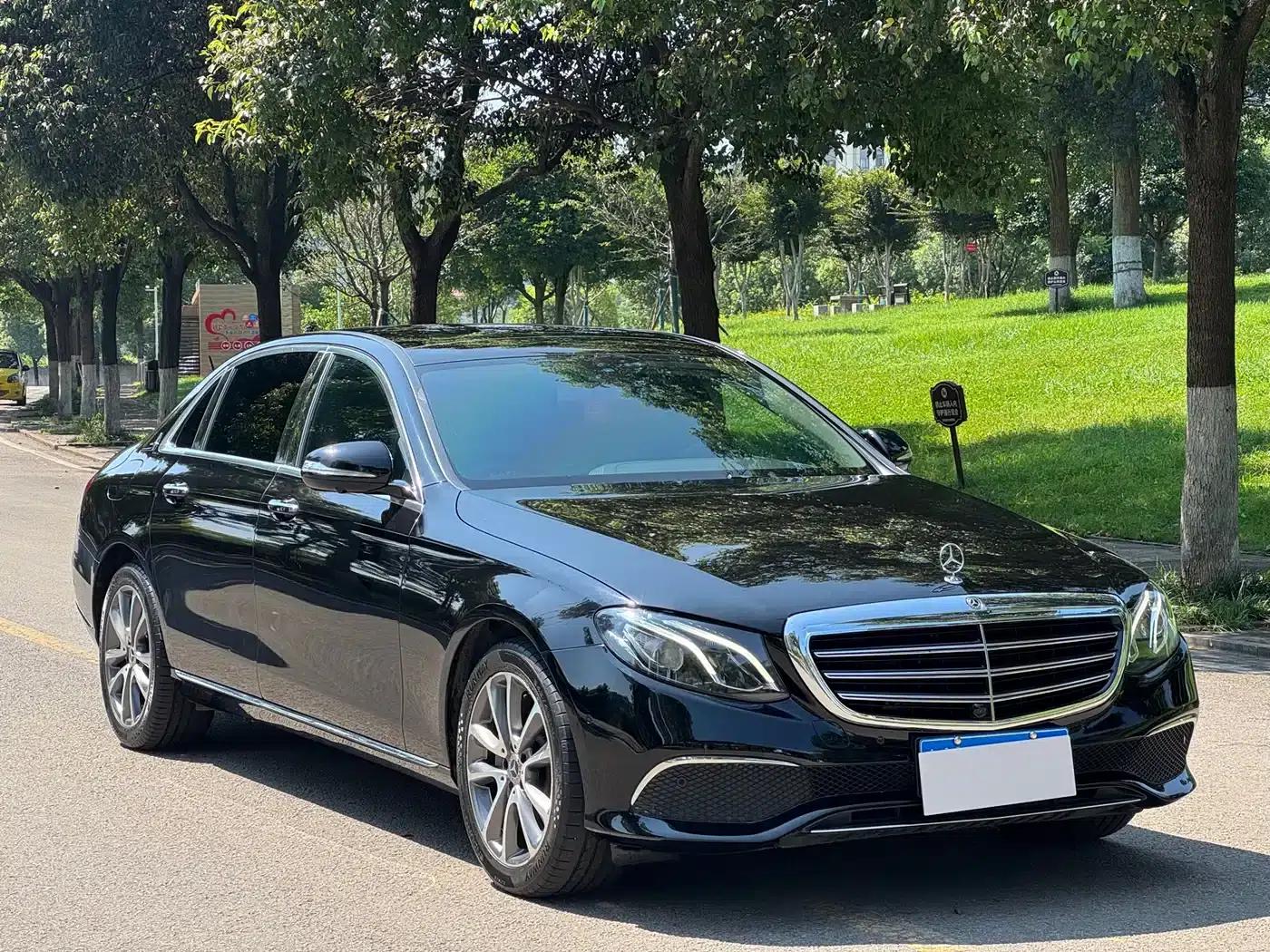 Mercedes-Benz E-Class 2019 Facelift E 300 L Fashion Model — миниатюра 3