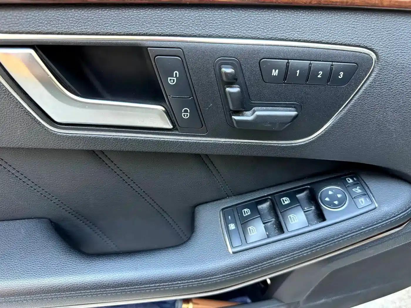 2012 Mercedes-Benz E-Class E 300 L Elegance — миниатюра 12