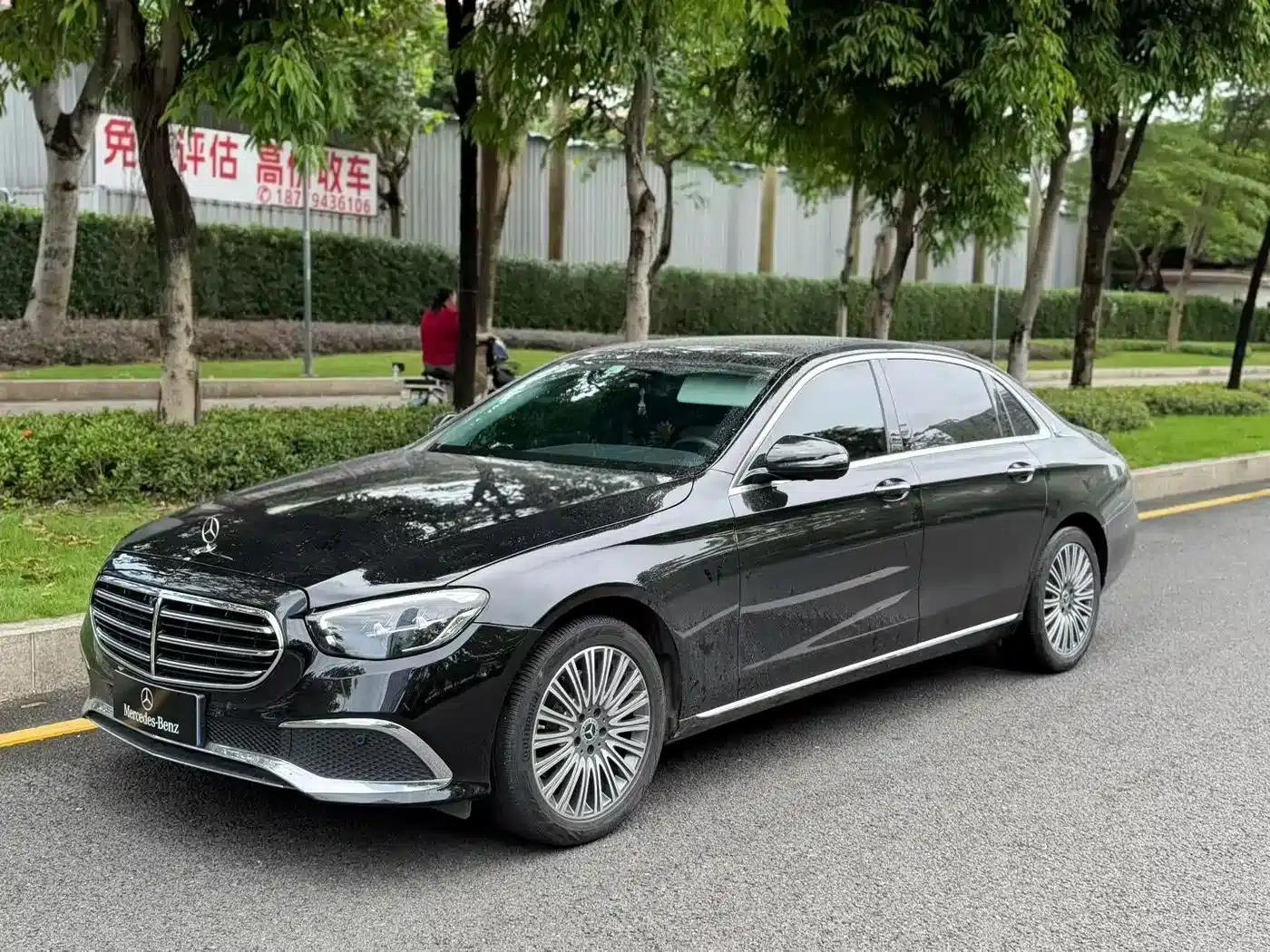 Mercedes-Benz E-Class 2022 E 300 L Sport Luxury — миниатюра 1