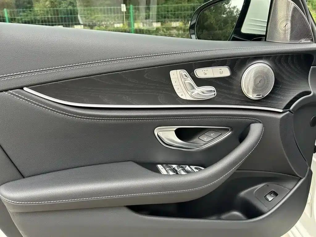 Mercedes-Benz E-Class 2019 E 300 L Sport Luxury — миниатюра 13