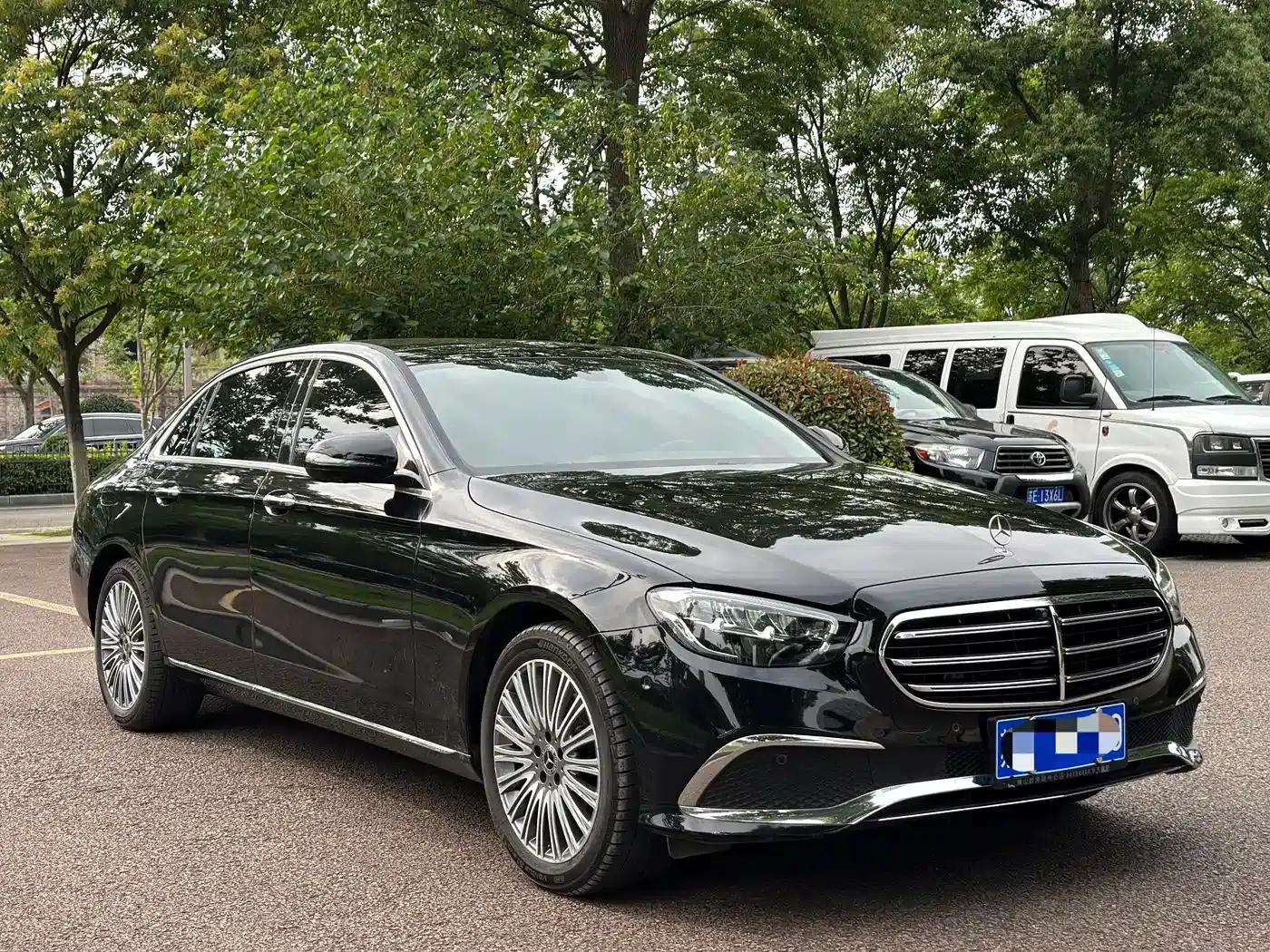 2021 Mercedes-Benz E-Class E 300 L Luxury — миниатюра 3