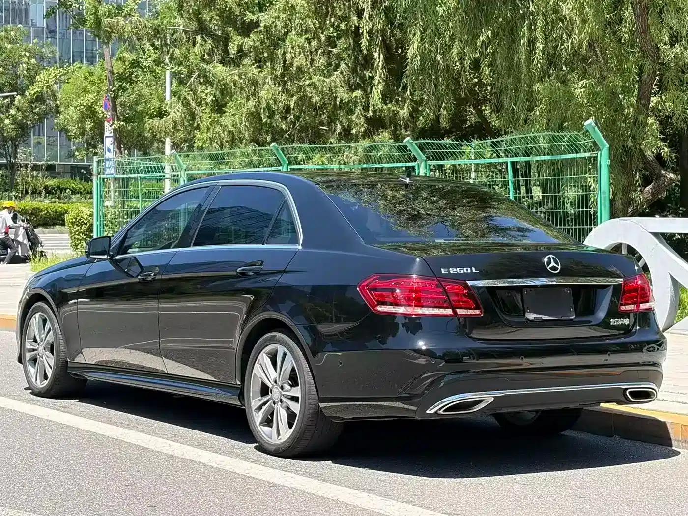 2015 Mercedes-Benz E-Class E 260 L Sport — миниатюра 16