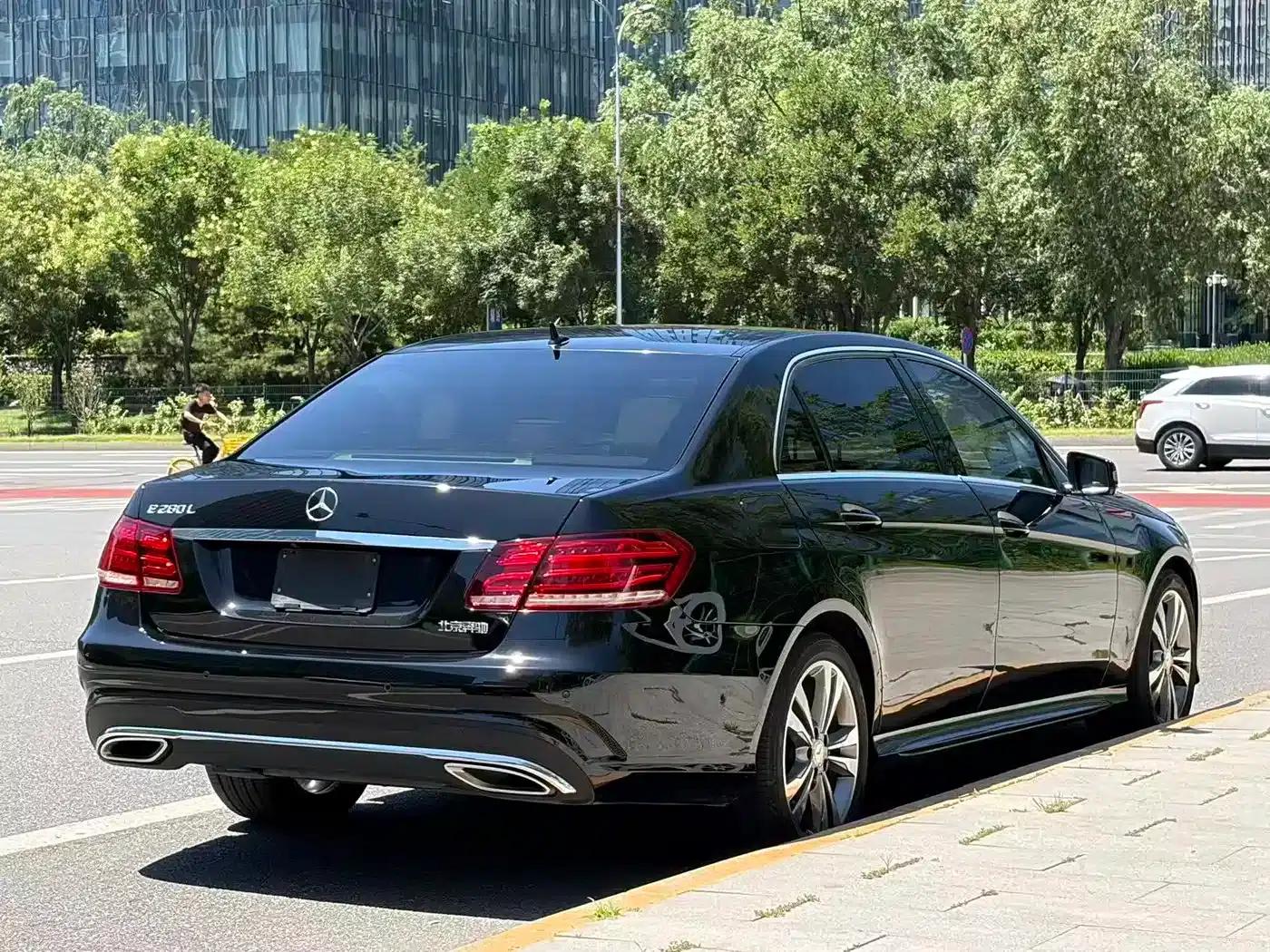 2015 Mercedes-Benz E-Class E 260 L Sport — миниатюра 18