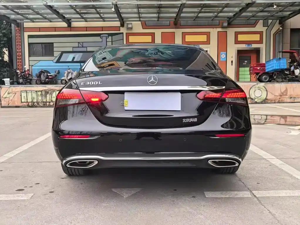 2023 Mercedes-Benz E-Class E 260 L — миниатюра 18