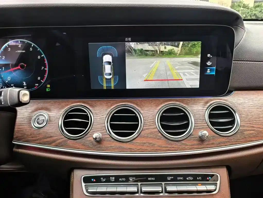 2023 Mercedes-Benz E-Class E 260 L — миниатюра 10