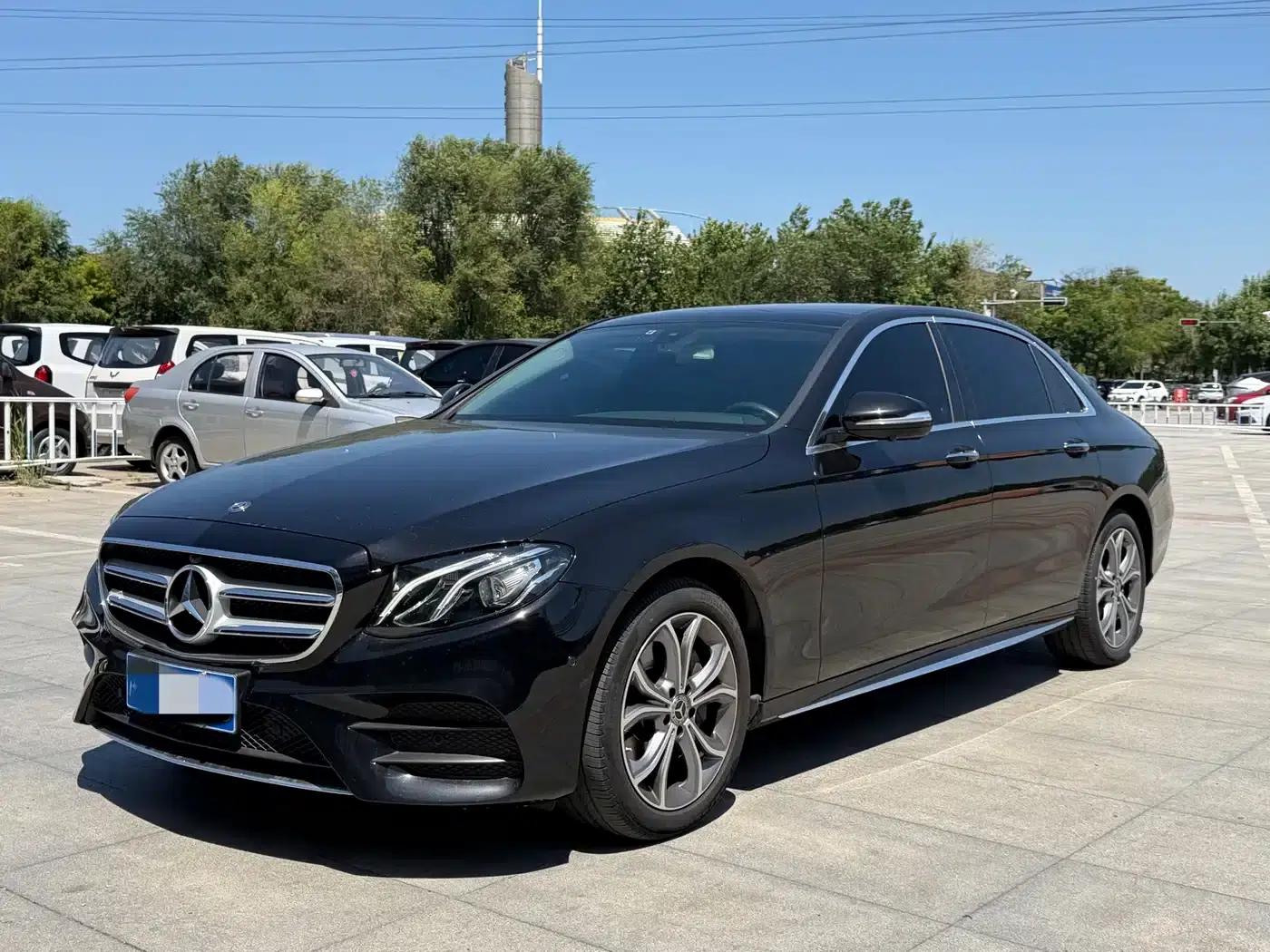 Mercedes-Benz E-Class 2020 Facelift E 300 L Sport Style — миниатюра 1