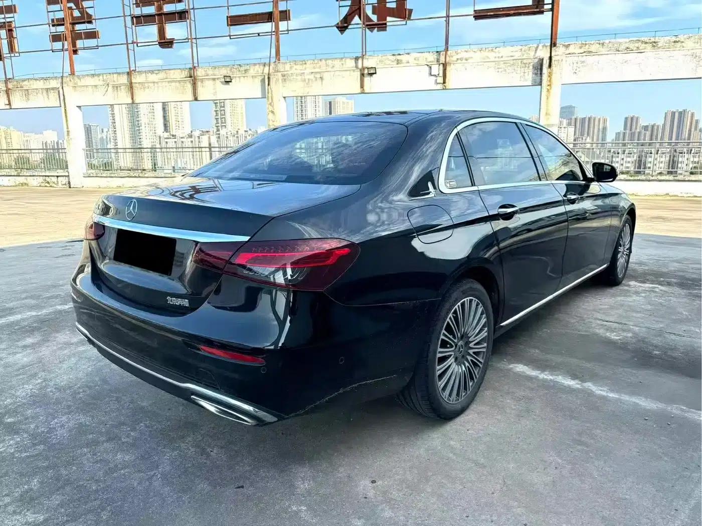 Mercedes-Benz E-Class 2022 E 300 L Fashion Edition — миниатюра 3