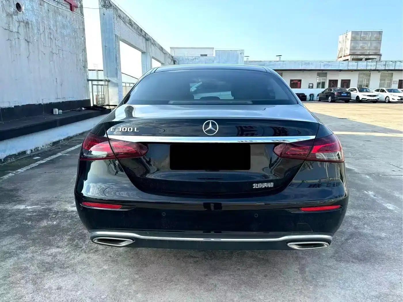 Mercedes-Benz E-Class 2022 E 300 L Fashion Edition — миниатюра 4