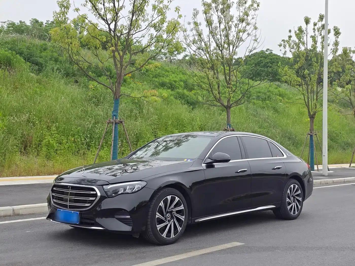 2024 Mercedes-Benz E-Class E 300 L Luxury — миниатюра 1