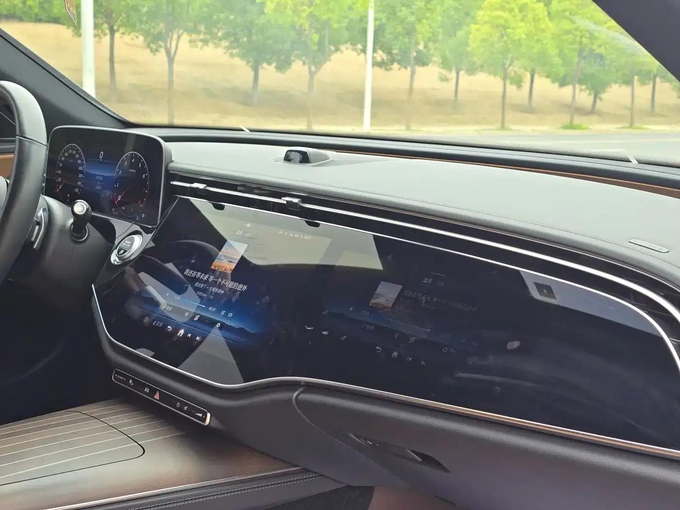2024 Mercedes-Benz E-Class E 300 L Luxury — миниатюра 8