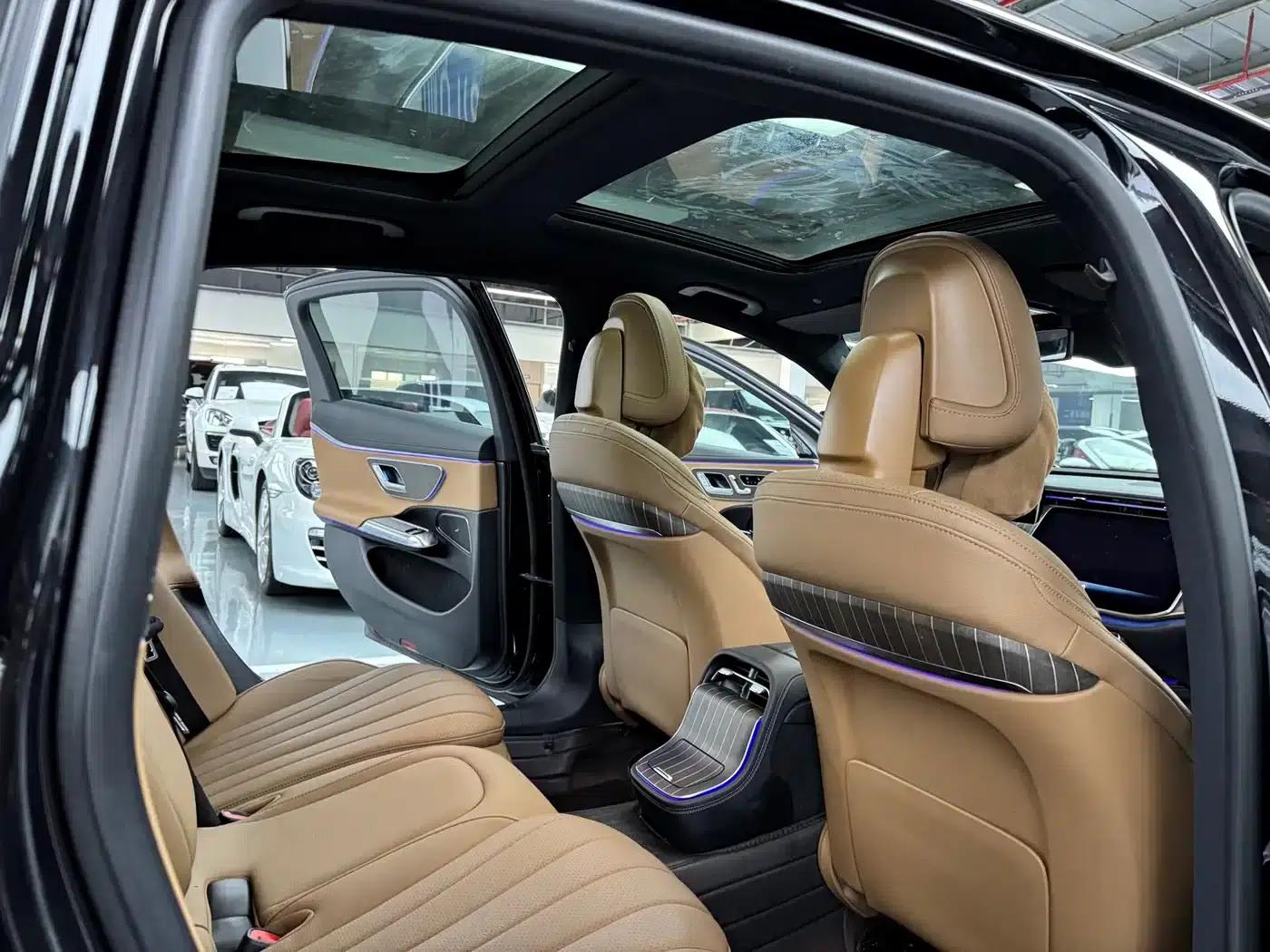 Mercedes-Benz E-Class 2024 E 300 L Fashion Edition — миниатюра 11