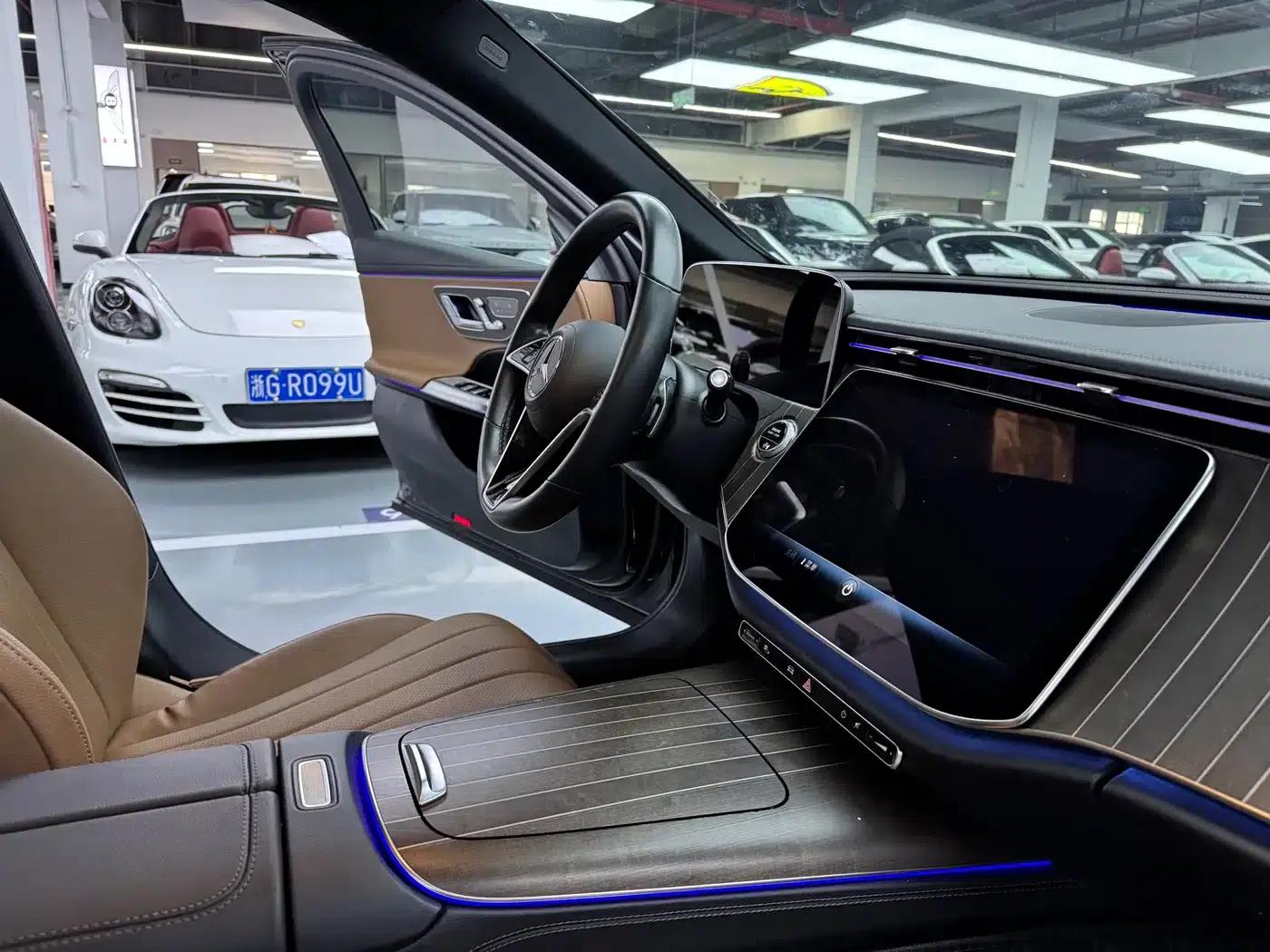 Mercedes-Benz E-Class 2024 E 300 L Fashion Edition — миниатюра 13