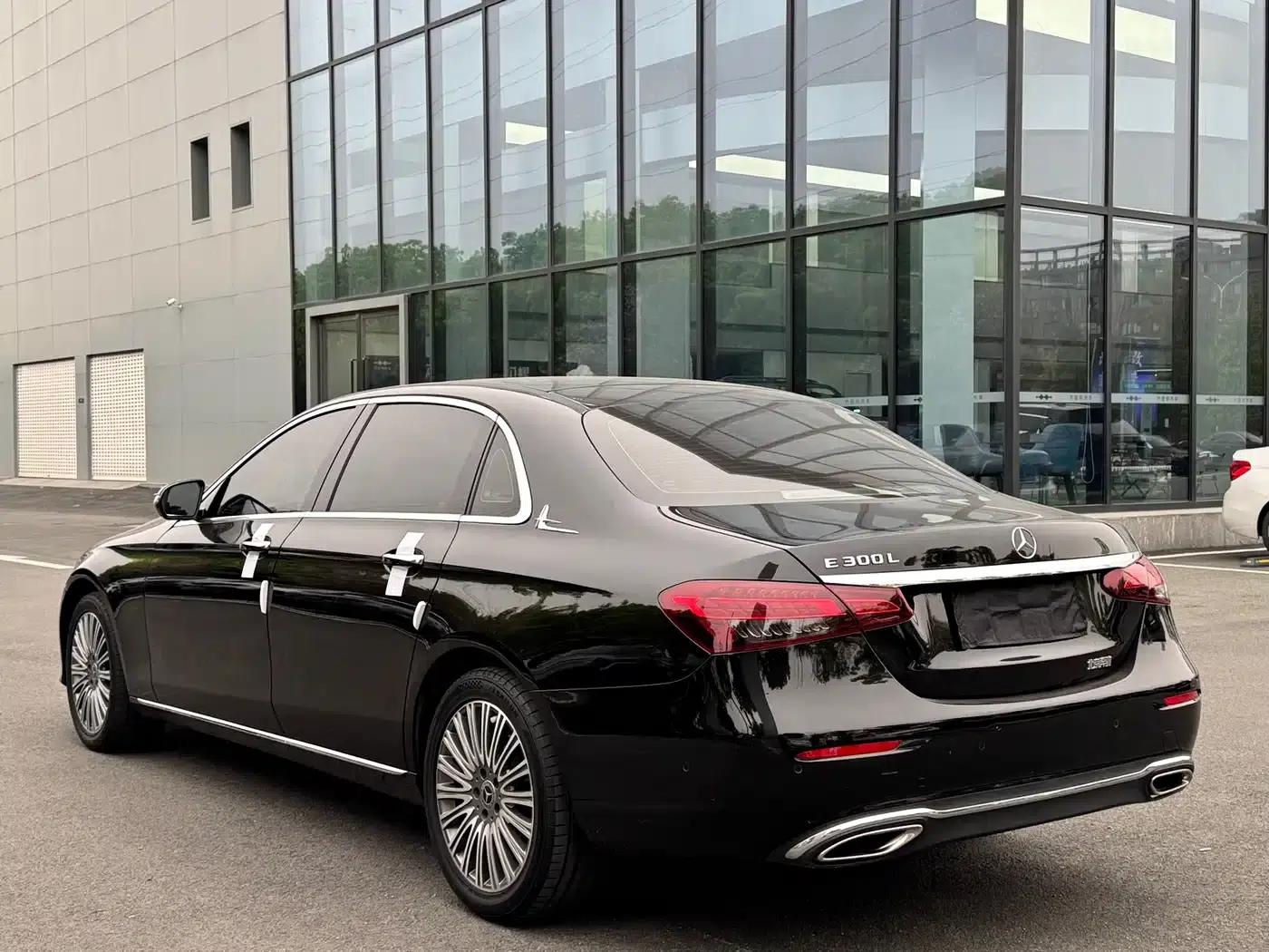 Mercedes-Benz E-Class 2023 E 300 L Luxury — миниатюра 22