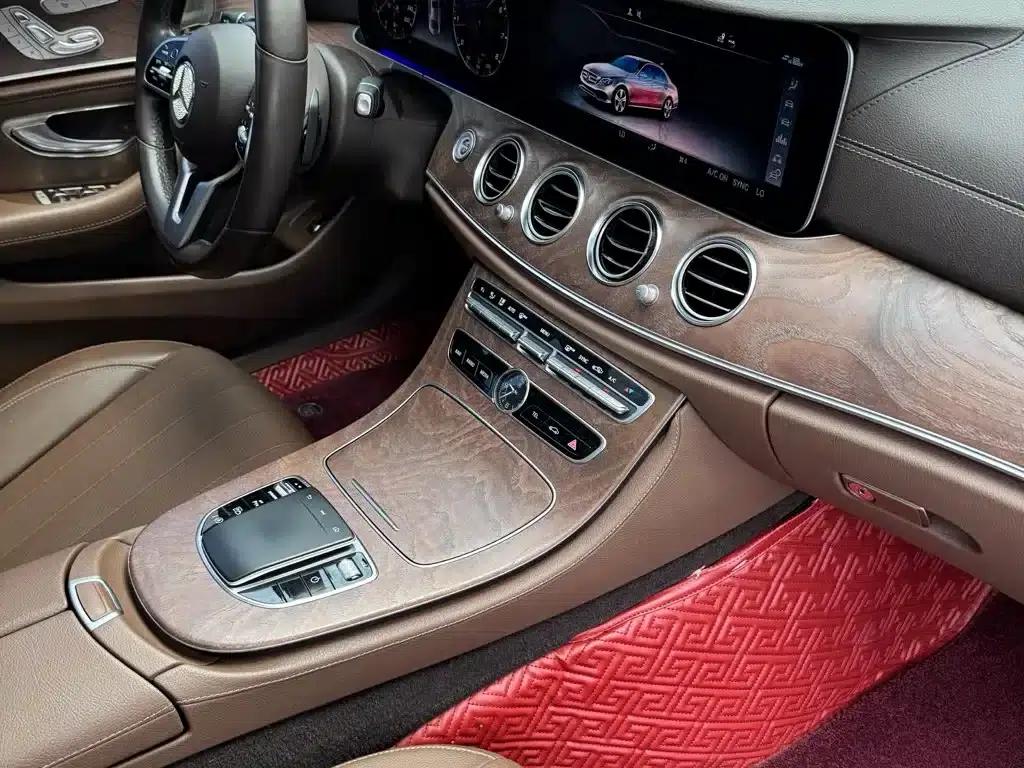Mercedes-Benz E-Class 2020 E 300 L Fashion Edition — миниатюра 13