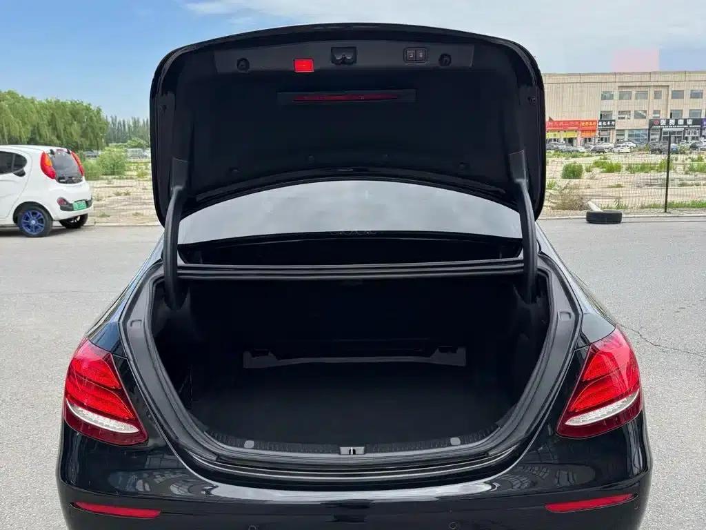 Mercedes-Benz E-Class 2019 Facelift E 300 L Luxury — миниатюра 3
