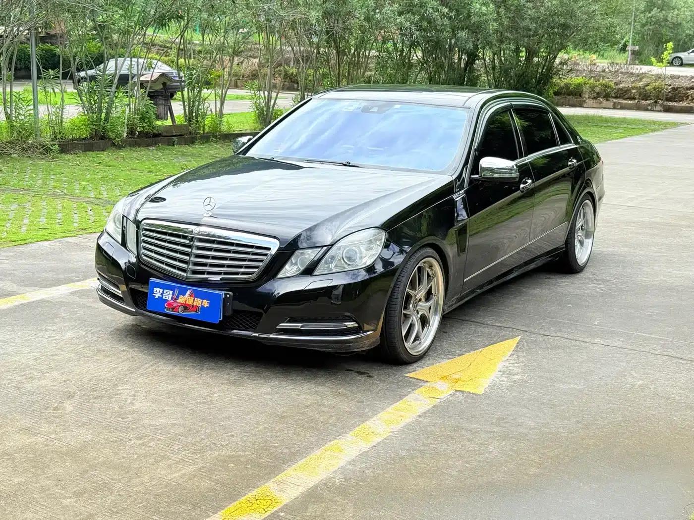 Mercedes-Benz E-Class 2011 E 300 L Luxury Edition — миниатюра 1