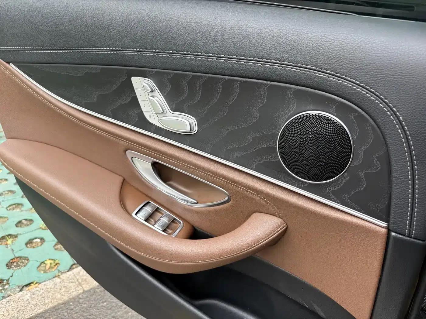 2019 Mercedes-Benz E-Class E 300 L Luxury — миниатюра 10