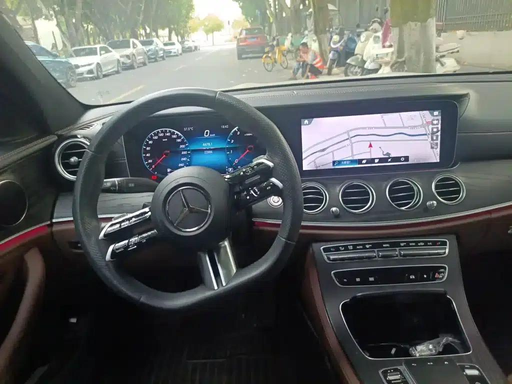 Mercedes-Benz E-Class 2023 E 300 L Sport Style — миниатюра 10