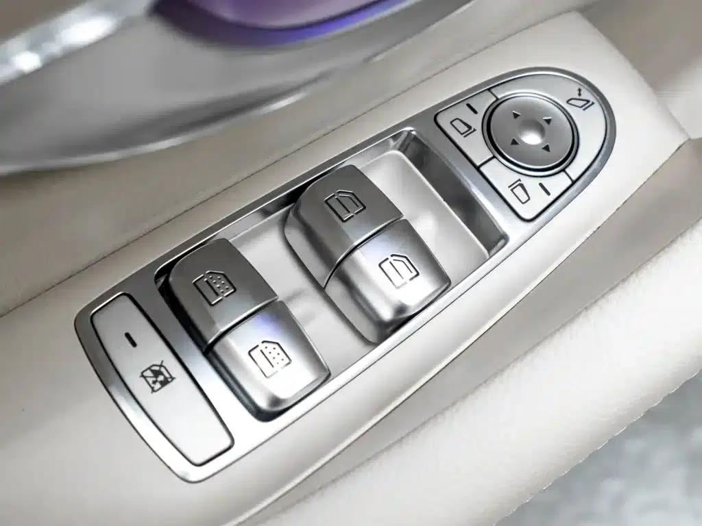 Mercedes-Benz E-Class 2023 E 300 L Luxury — миниатюра 22
